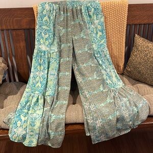 Earthbound wide leg pants!